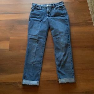 EUC Size 6 NYDJ Ankle Length Cuffed Jeans